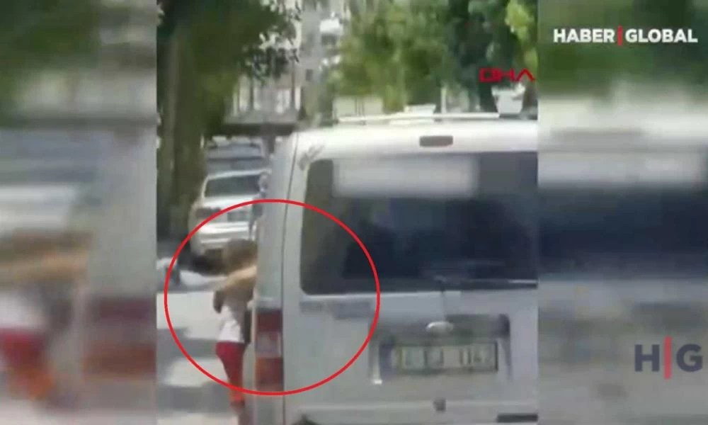 Τουρκία - οργή: Τιμώρησε το 3χρονο κρεμώντας τον στην πόρτα του αυτοκινήτου